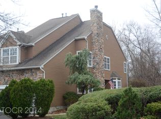 3 Hunter Rd N, North Haledon, NJ 07508