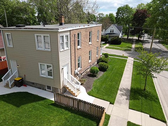 2nd image of 2304 17th Ave