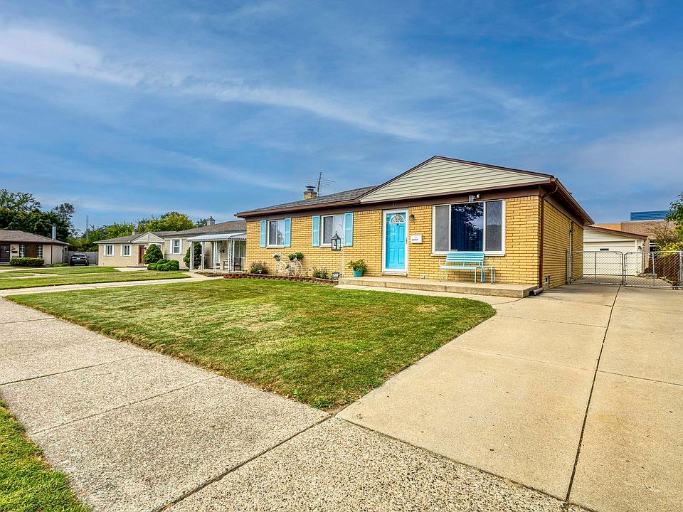 1st image of 29555 Garden Ct
