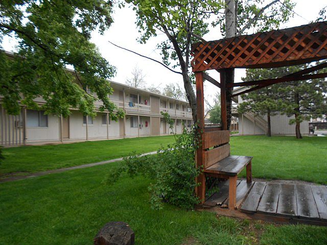 2nd image of 529 E 13th St APT H