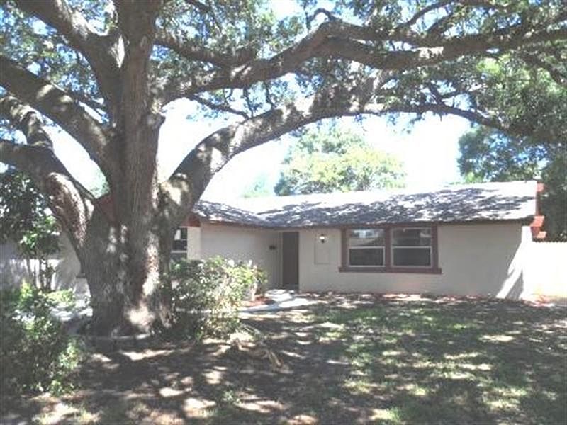 1st image of 6801 Fountain Ave