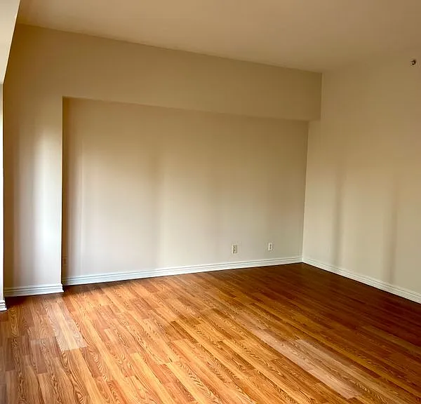 10445 Wilshire Blvd #305 — Photo 17
