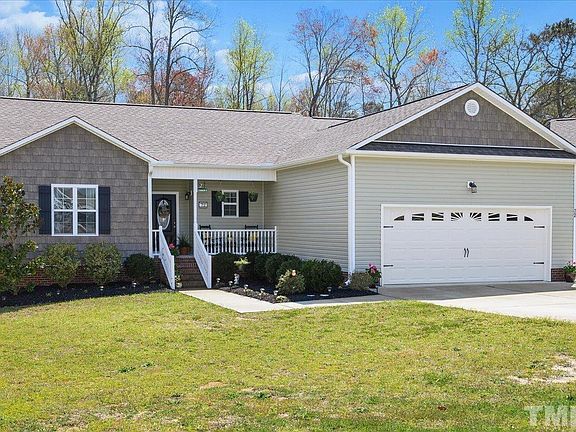2nd image of 72 Clarendon Ct