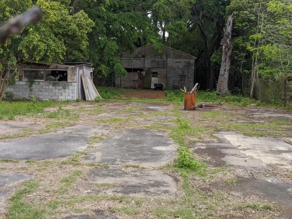 6515 NEW KINGS Road, Jacksonville, FL 32219