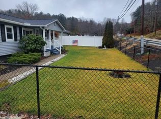 563 Glenview Rd, Crab Orchard, WV 25827