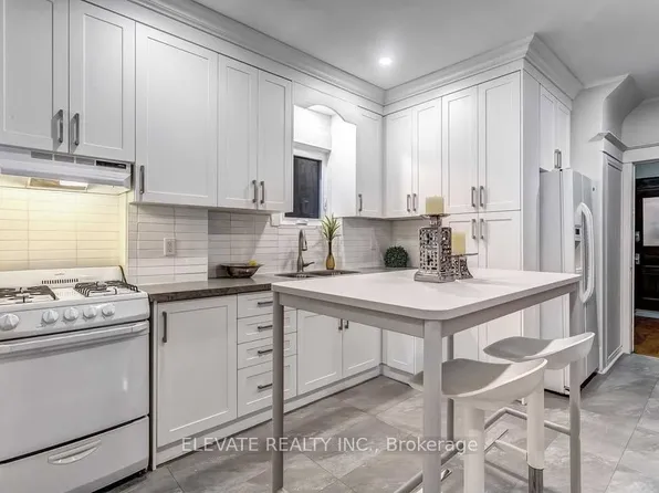 25 Temple Ave, Toronto, ON M6K 1C7