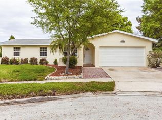 6150 16th Ln NE, Saint Petersburg, FL 33703
