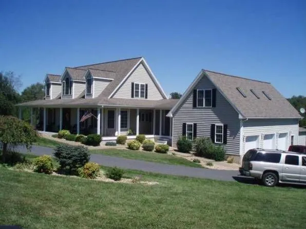 4177 Spring Hill Rd, Staunton, VA 24401