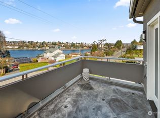 3757 W Commodore Way, Seattle, WA 98199