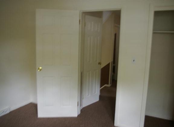 4th image of 172 Quaspeck Blvd