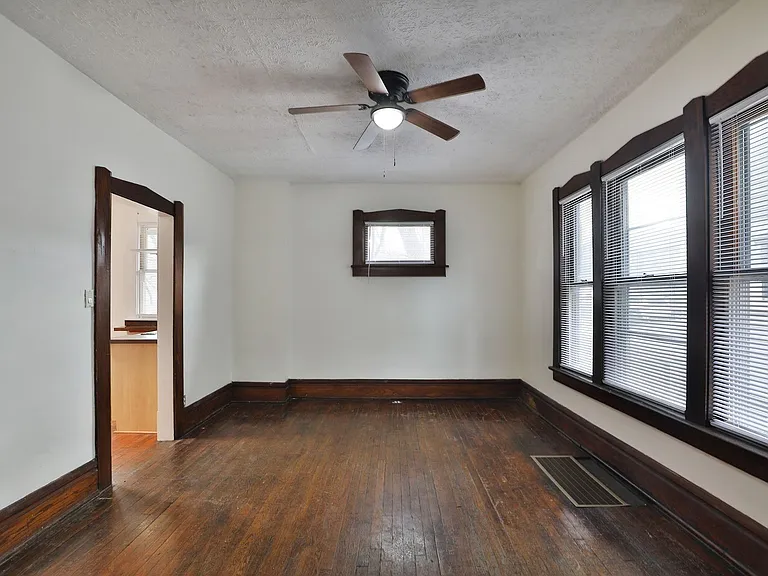 229 E 11th Ave — Photo 14