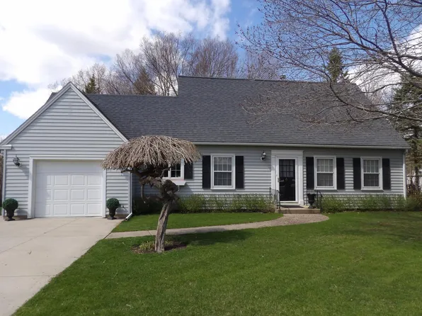 2103 10th Pl NE, Austin, MN 55912