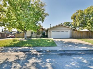 8736 Via Alta Way, Elk Grove, CA 95624