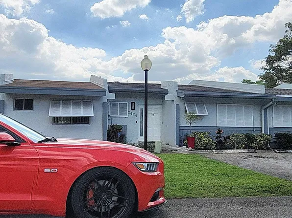 2424 N 37th Ave, Hollywood, FL 33021