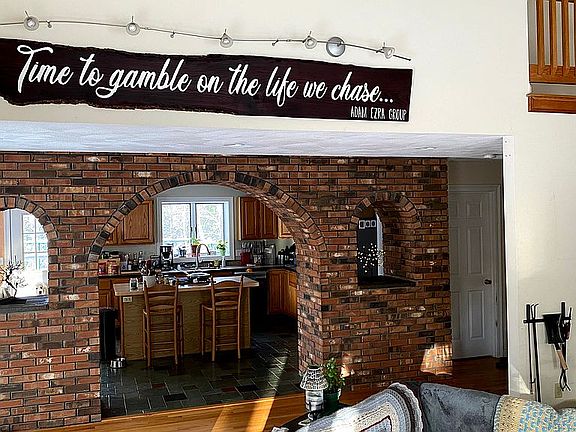 archway into kitchen