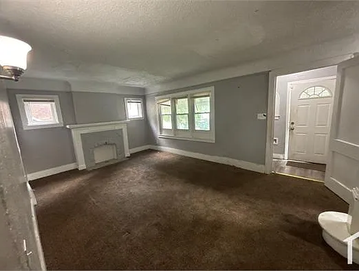 5 bed, 1866 sqft, $1,550 — Photo 2