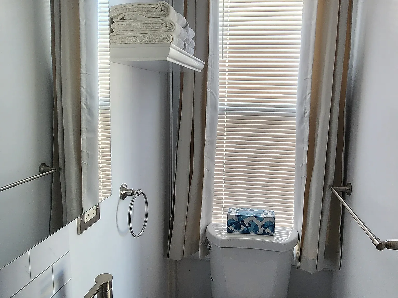 Studio, 195 sqft, $950 — Photo 4