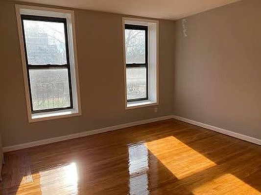 1st image of 411 E 114th St APT 13
