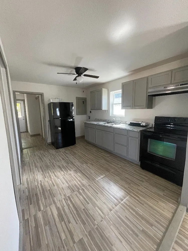 2 bed, 712 sqft, $775 — Photo 3