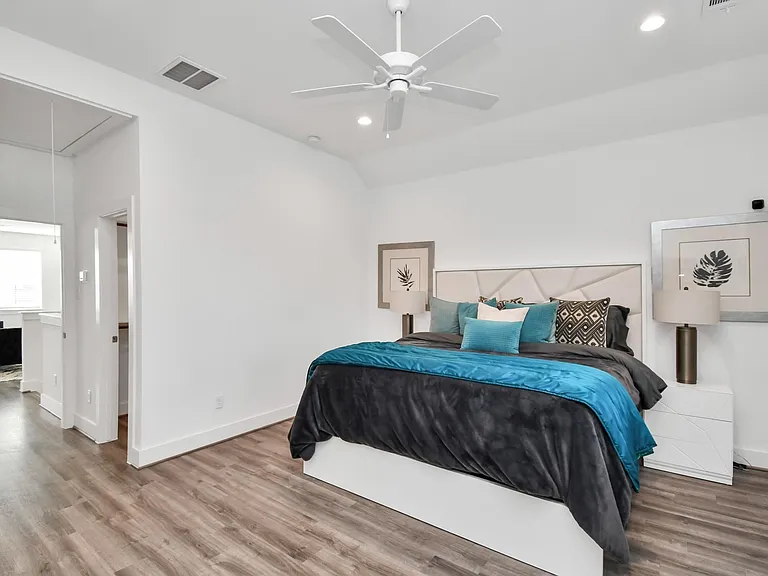 9029 Laverne Oak Ln — Photo 27