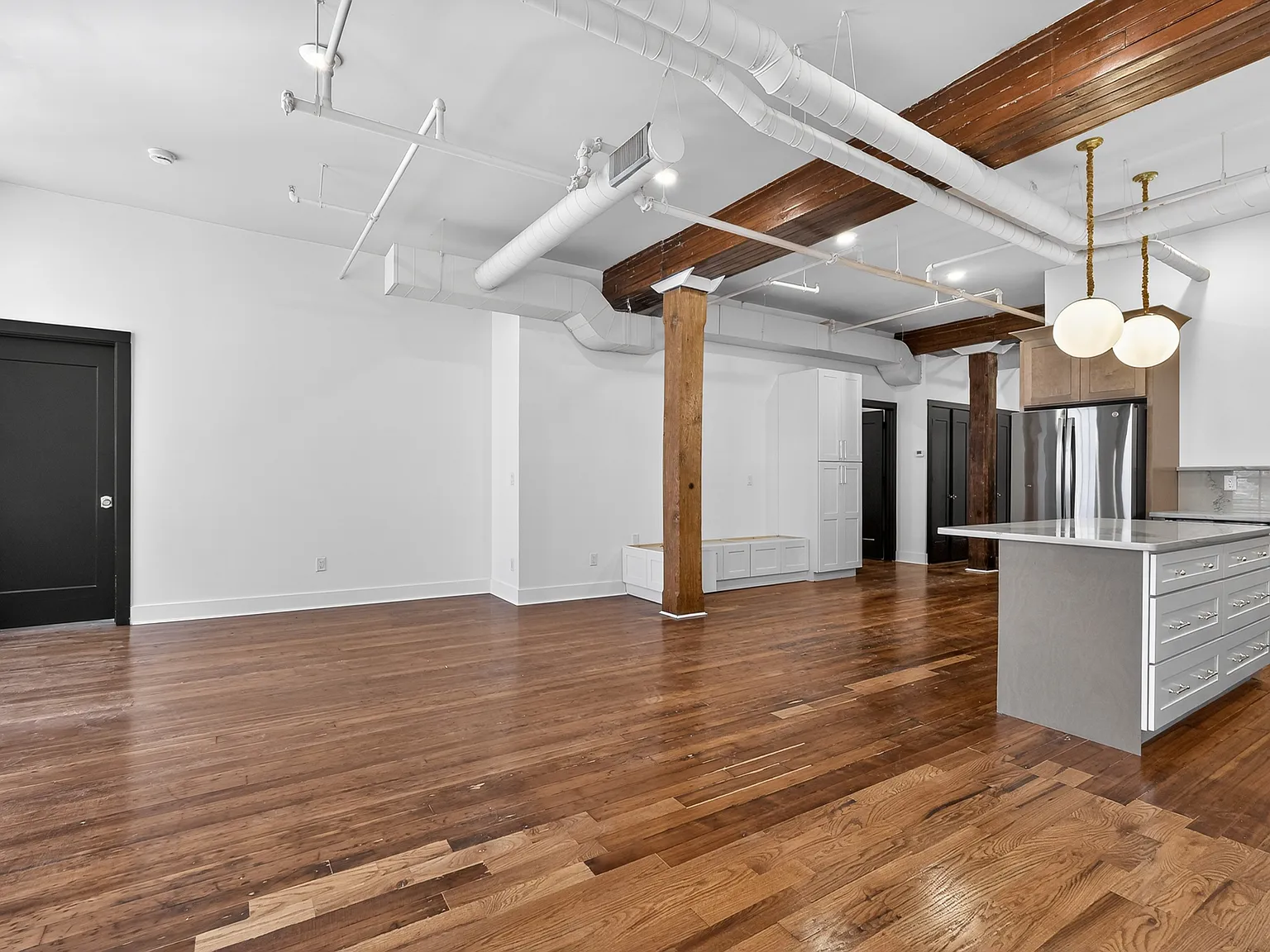 3 bed, 1400 sqft, $2,500 — Photo 1