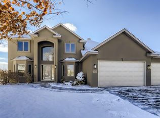 9025 Archer Ct N, Maple Grove, MN 55311