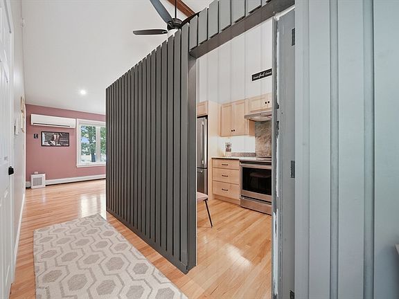 5th image of 1 Rockforest Dr