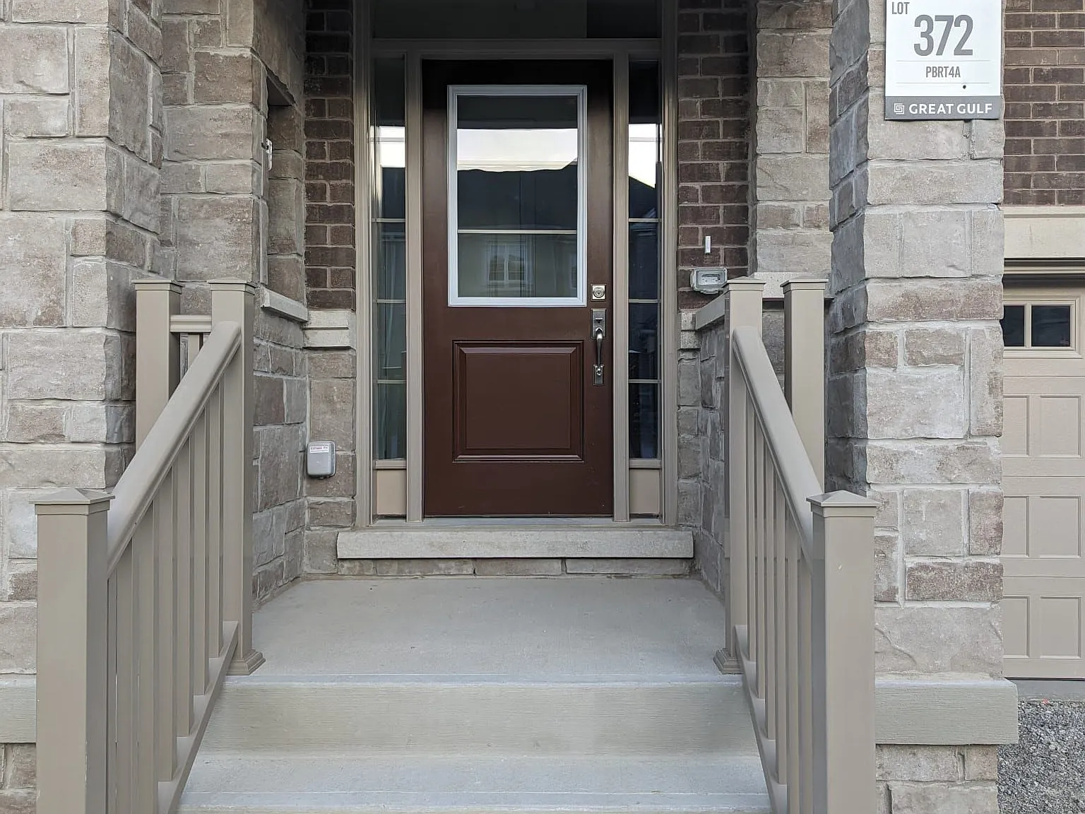 4 bed, $3,199 — Photo 2
