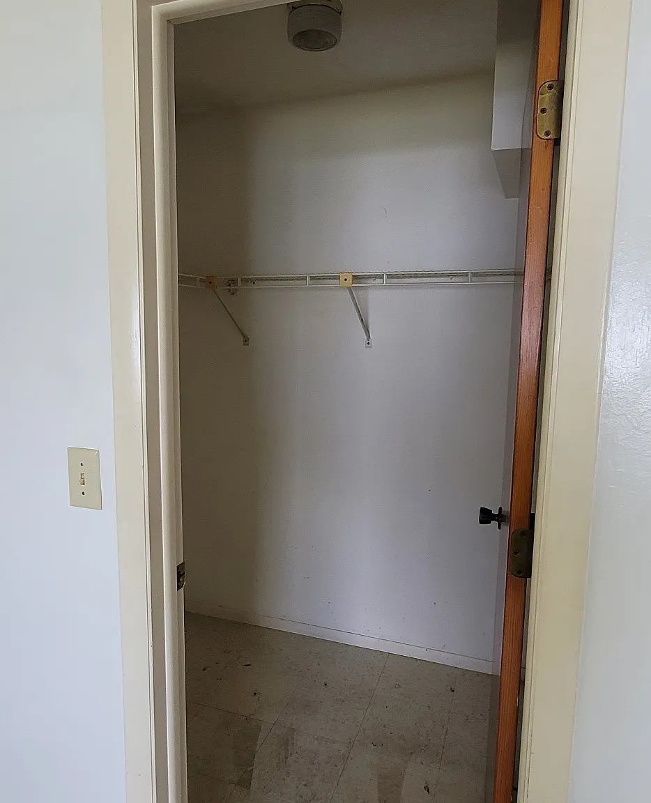 3801 Country Club Blvd 1-8 - 7 — Photo 4