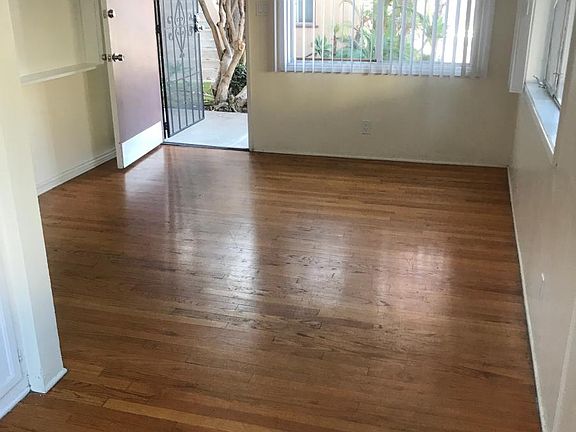 4th image of 7932 La Mesa Blvd APT A