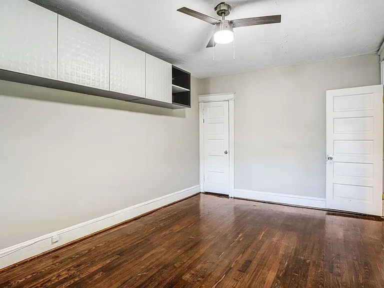 821 Kentucky Ave SE — Photo 31