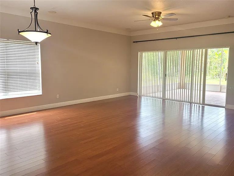 20722 Great Laurel Ave — Photo 5
