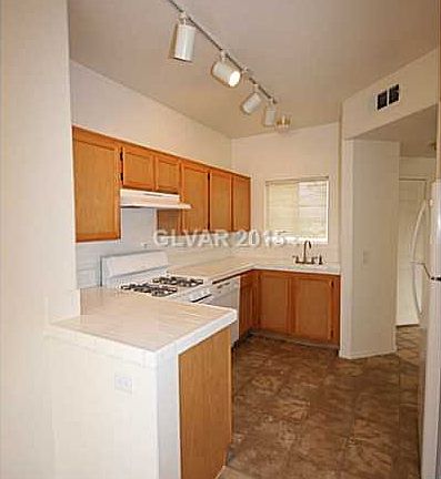 3rd image of 1050 E Cactus Ave Unit 2007