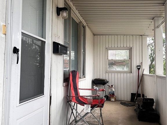 3rd image of 17 S Osborn Ave
