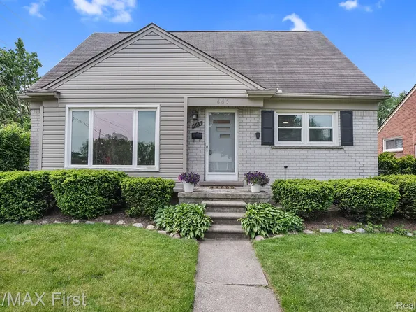 665 Phillips Ave, Clawson, MI 48017