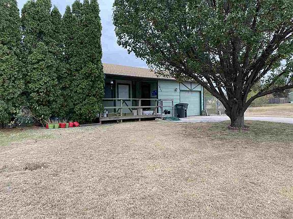 2nd image of 1511 Mulberry Cir