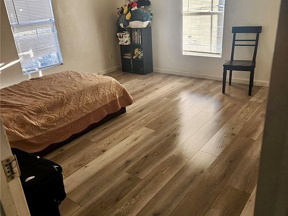 4th image of 13139 Zane Way