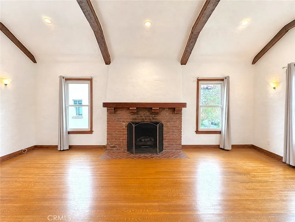 3 bed, 1933 sqft, $6,000 — Photo 3