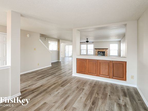 3rd image of 10510 Ballard Dr
