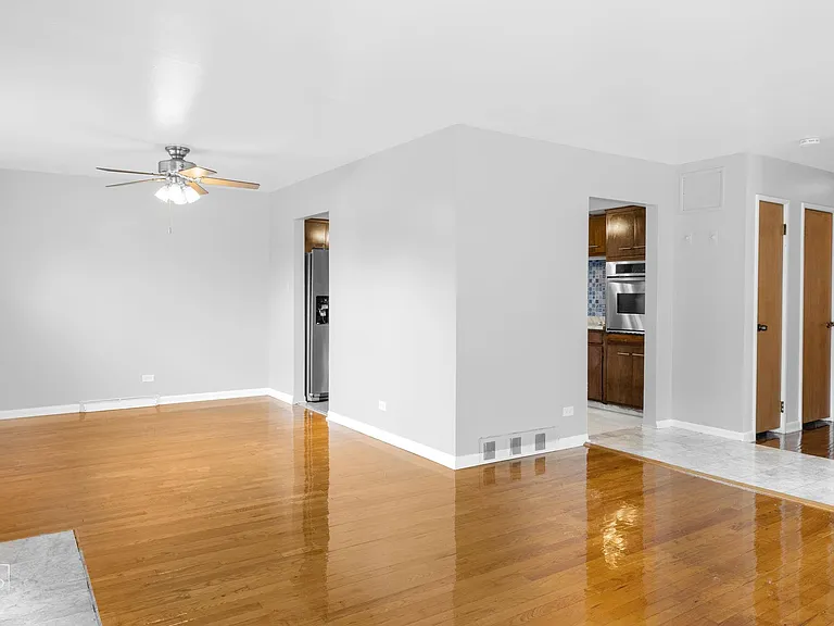 413 E Atwater Ave — Photo 11
