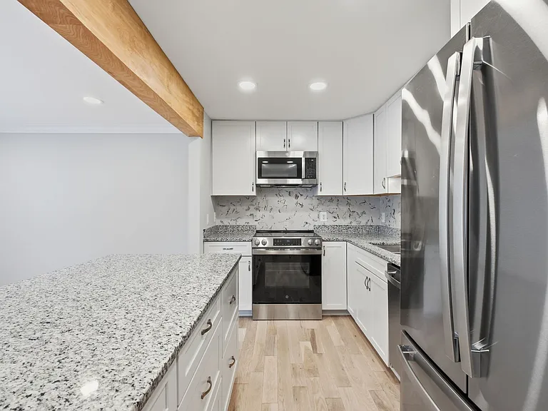 2916 Montauk Ct — Photo 7