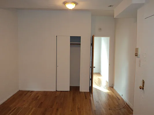 Rented by Sky Management | media 63