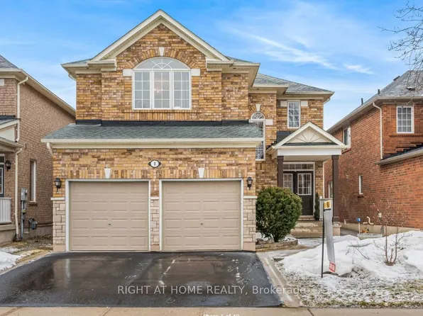 9 Alyssum Ct, Richmond Hill, ON L4E 4M7