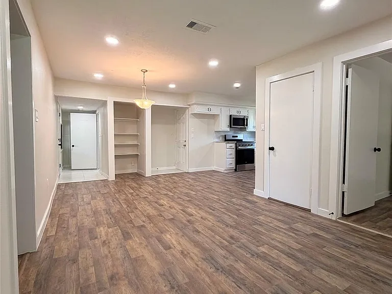 607 Pearl St — Photo 10