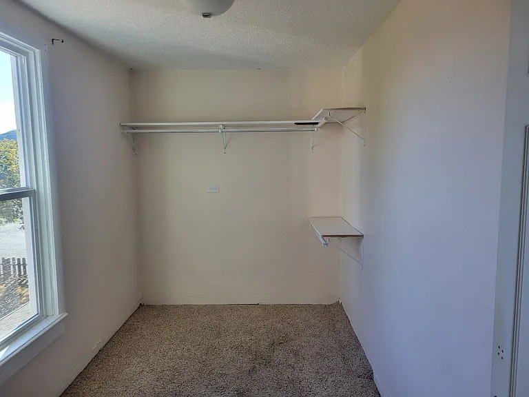 407 Ash St — Photo 7