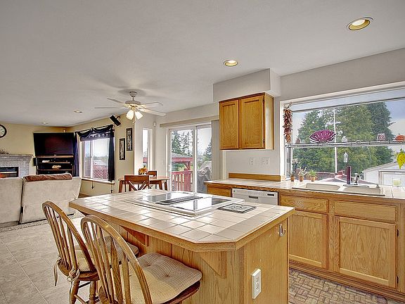 4th image of 11410 SE 268th St