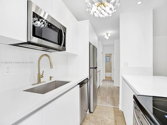 3rd image of 644 Meridian Ave APT 12A