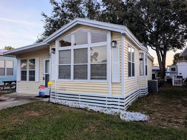 609 County Road 466 #202, Lady Lake, FL 32159