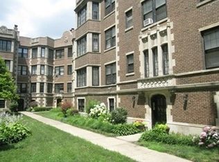 5462 S Cornell Ave APT 3E, Chicago, IL 60615