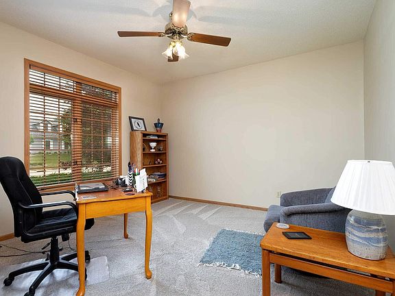 3rd image of 2559 Buckingham Ave
